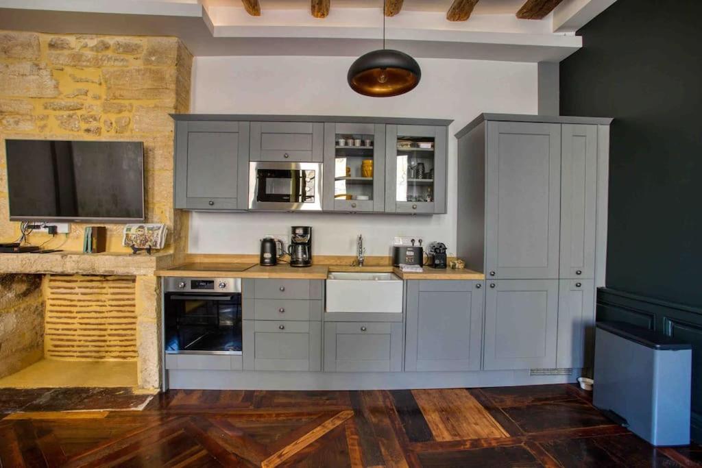 "Les Appartements De Betty A" Coeur Historique Sarlat-la-Canéda Eksteriør billede